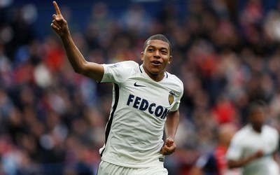 飞亚体育独家-佐默转会费刷新历史